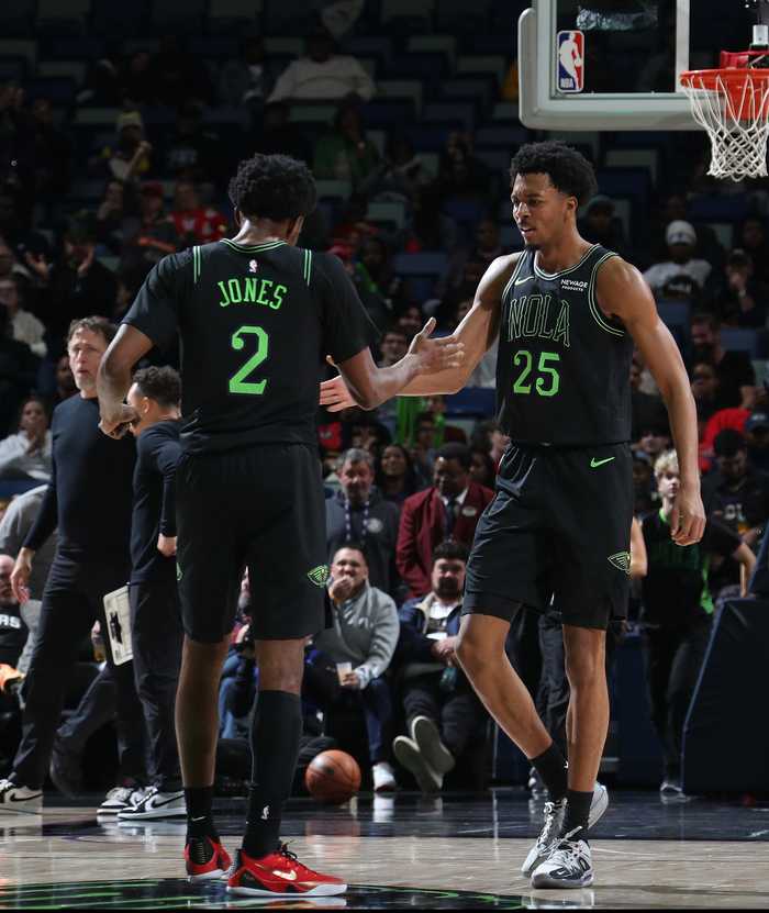 全联盟最老球星，仍然可以疯狂爆发，拯救球队于水火之中