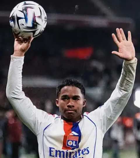 新大罗5场4球1助！离开阿隆索就蜕变，西媒狠批：他不会用新星