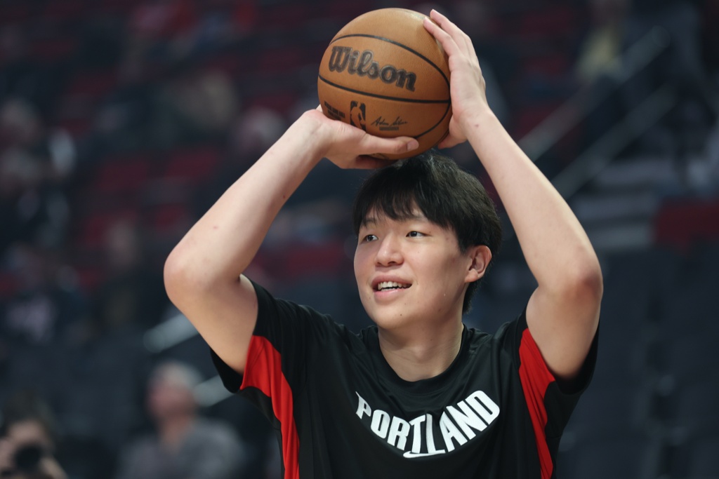 媒体人评杨瀚森落泪：他不是打得不好也无所谓的球员 期待他反弹
